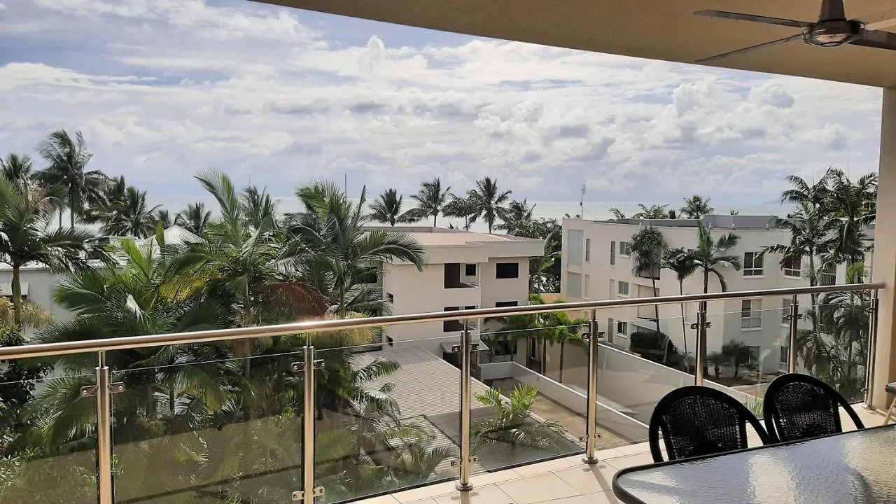 Lägenhetshotell Meridien At Trinity Trinity Beach